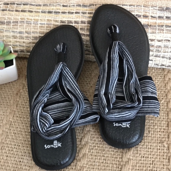 Sanuk Yoga Slings Size 6 - Picture 4 of 5